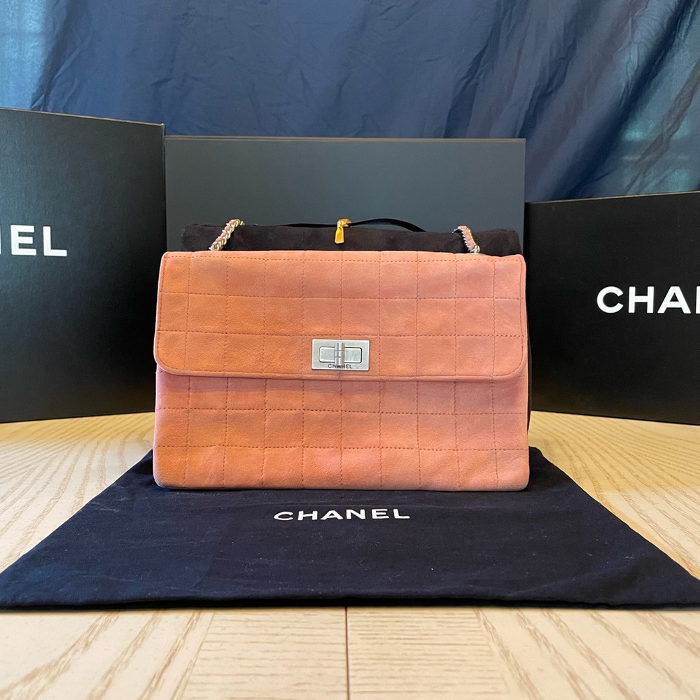 Authentic Chanel Handbag - Picture 2 of 10